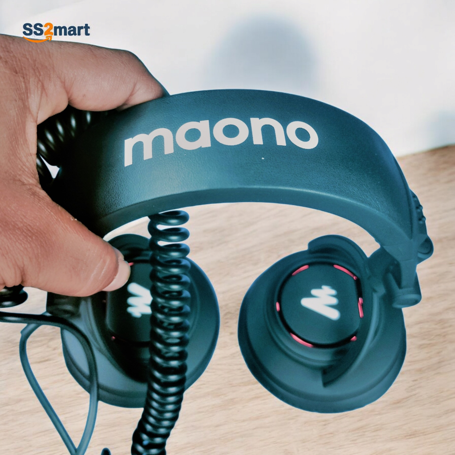 Maono-AU-MH501-Professional-Studio-Monitor-Headphone-3.png